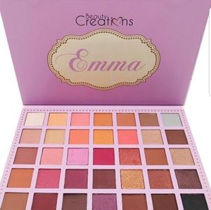Emma eyeshadow palette